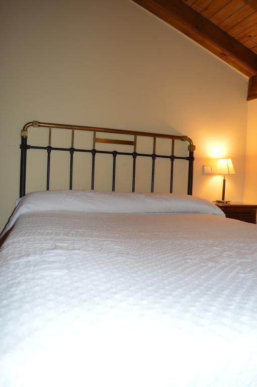 Hostal Revinuesa Ngoại thất bức ảnh